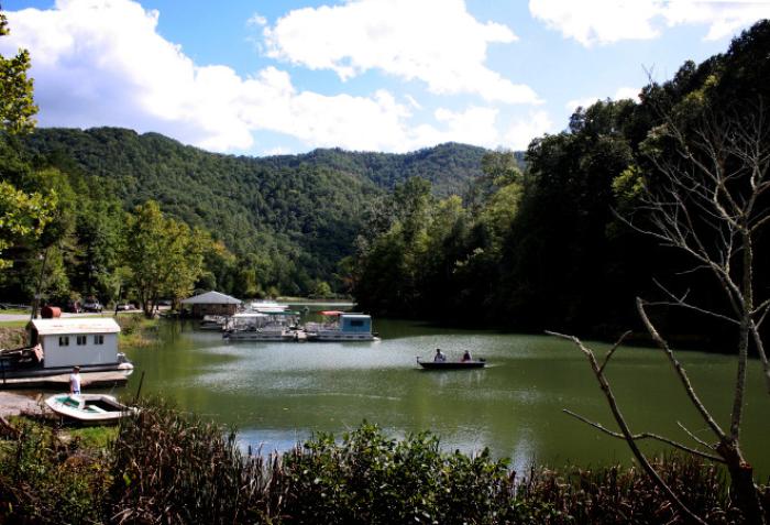 Stone Mountain Boat Dock 1 in Cranks Creek Lake in Harlan County, KY - photo by Jennifer McDaniels